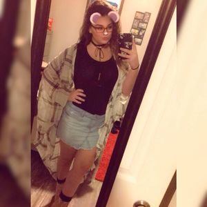 Meet your Posher, Alexis